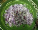 Foto langkah ke 2 dari resep Bawang Goreng Gurih.