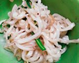 Hình bước làm 1 của món Mì xào từ mì gói