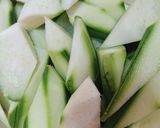 รูปขั้นตอนการทำที่ 1 ของ บวบหอมผัดไข่เค็ม