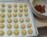 Foto langkah ke 4 dari resep Nastar Nanas Topping Keju.