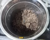 A picture of step 2 of Chocolate Oreo Overloaded Cake.