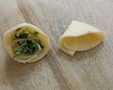 A picture of step 3 of Pop In The Mouth ----- Mini Spinach & Cheese Samosas with home-made spring roll wrapper.