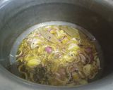 A picture of step 2 of Lahori pulao.