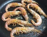 Foto del paso 2 de la receta Gambones en salsa de oloroso 🦐🍷