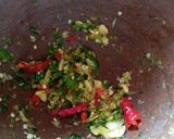 รูปขั้นตอนการทำที่ 1 ของ น้ำพริกกะปิ ไข่ชะอม ผักต้ม