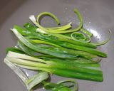 Foto langkah ke 3 dari resep Pajeon - pancake daun bawang.