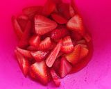 Foto del paso 3 de la receta: Tarta de frutillas 🍓