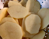 Foto del paso 1 de la receta: Salchichas con vino blanco y patatas cocidas