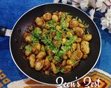 A picture of step 4 of Koorka/Chinese Potato Stir Fry.