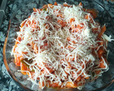 Foto del paso 5 de la receta: Pasta gratinada con salchicha fresca y tomate
