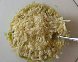 A picture of step 7 of Leek Quiche.