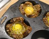 Tojásos reggeli kenyérkosárka recept fázis 2 fotója