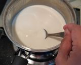 Foto langkah ke 2 dari resep 8.(Shuanpinai 双皮奶) Puding susu.