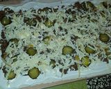 Sajtkrémes, darált húsos, sajtos csiga recept fázis 3 fotója