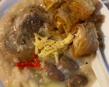 A picture of step 2 of Pork Trotter and Chicken Heart Rice Porridge.
