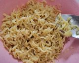 Foto langkah ke 3 dari resep Martabak mie.