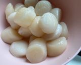 A picture of step 1 of Mongolian Shrimp and Scallops.