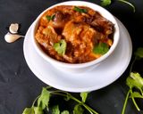 A picture of step 8 of Mushroom Korma.
