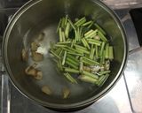 รูปขั้นตอนการทำที่ 1 ของ ต้มยำอกไก่น้ำใส