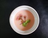 Hình bước làm 4 của món Pudding kem sữa hoa anh đào muối