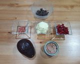 Foto del paso 1 de la receta: *Aguacate relleno en alas de Chocolate*