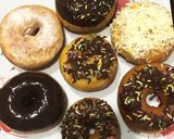 Foto langkah ke 8 dari resep Donat empuk dan montok.