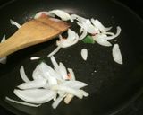 A picture of step 2 of Spinach stir fry.