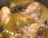 Foto del paso 4 de la receta: Pollo en salsa