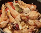 Foto del paso 4 de la receta: Muslos 🍗 de pollo guisados con patatas