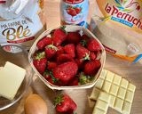 Une image de l'étape 1 de Cookies moelleux BB, fraises fraîches et chocolat blanc.
