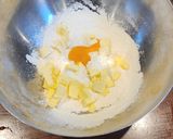 A picture of step 1 of Yummy Quiche.