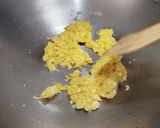 Foto langkah ke 3 dari resep Aneka Mie Goreng Bumbu Cabe Hijau.