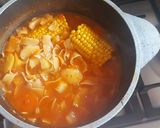 Foto del paso 2 de la receta: Guisado simple de 🥕🌽🍆 y fideos cinta. #otoño