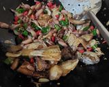 Foto langkah ke 7 dari resep Oseng baby cumi asin, ikan asin dan Pete.