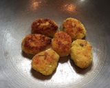 A picture of step 4 of Narkel - er Bara / Coconut Fritters.