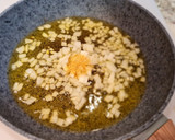 Foto del paso 2 de la receta: Fideuá de chistorra y champiñones a la sidra