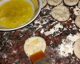 Foto del paso 9 de la receta: Pan saborizado con ajo en molde de cupcake