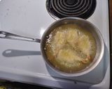 A picture of step 5 of Shrimp saltimbocca.