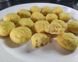 Foto del paso 3 de la receta: Galletitas sin tacc de coco, limón y manzana sin azúcar
