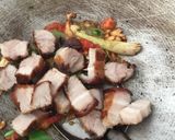 A picture of step 2 of Stew pork belly with baked beans.