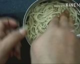 रमन बर्गर (Ramen Burger recipe in Hindi) रेसिपी चरण 2 फोटो