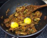 A picture of step 4 of Egg Kothu Parotta.
