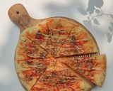 Foto langkah ke 12 dari resep (Sourdough Discard) Homemade Pizza - Sosis & Bakso.