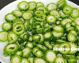 A picture of step 1 of Dry Karela fry sabzi.