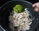 A picture of step 1 of Andhra Uggani/puffed rice upma.