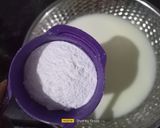 A picture of step 1 of Maharashtrian Kesar Piyush.