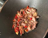 Foto langkah ke 4 dari resep Sapi Cah Kangkung.