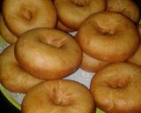 Foto langkah ke 6 dari resep Donat Empuk.