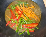 Foto del paso 5 de la receta: Gambas langostineras al curry rojo