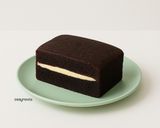 Foto langkah ke 8 dari resep Bolu Ketan Hitam Isian Keju Lumer (tanpa mixer, tanpa oven, takaran sendok).